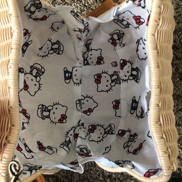 Hello Kitty Woven Shoulder Bag with Red Bow - Picture 7 of 9